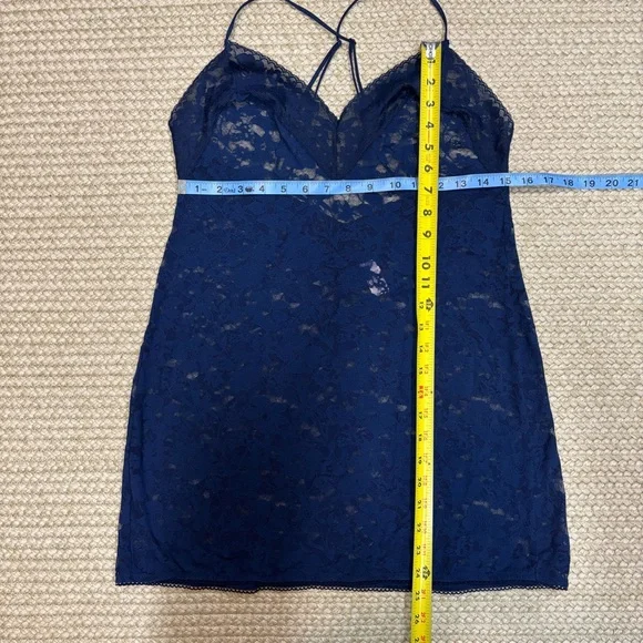 Victoria’s Secret Navy Lace Slip Lingerie Chemise Size Large - Picture 9 of 10
